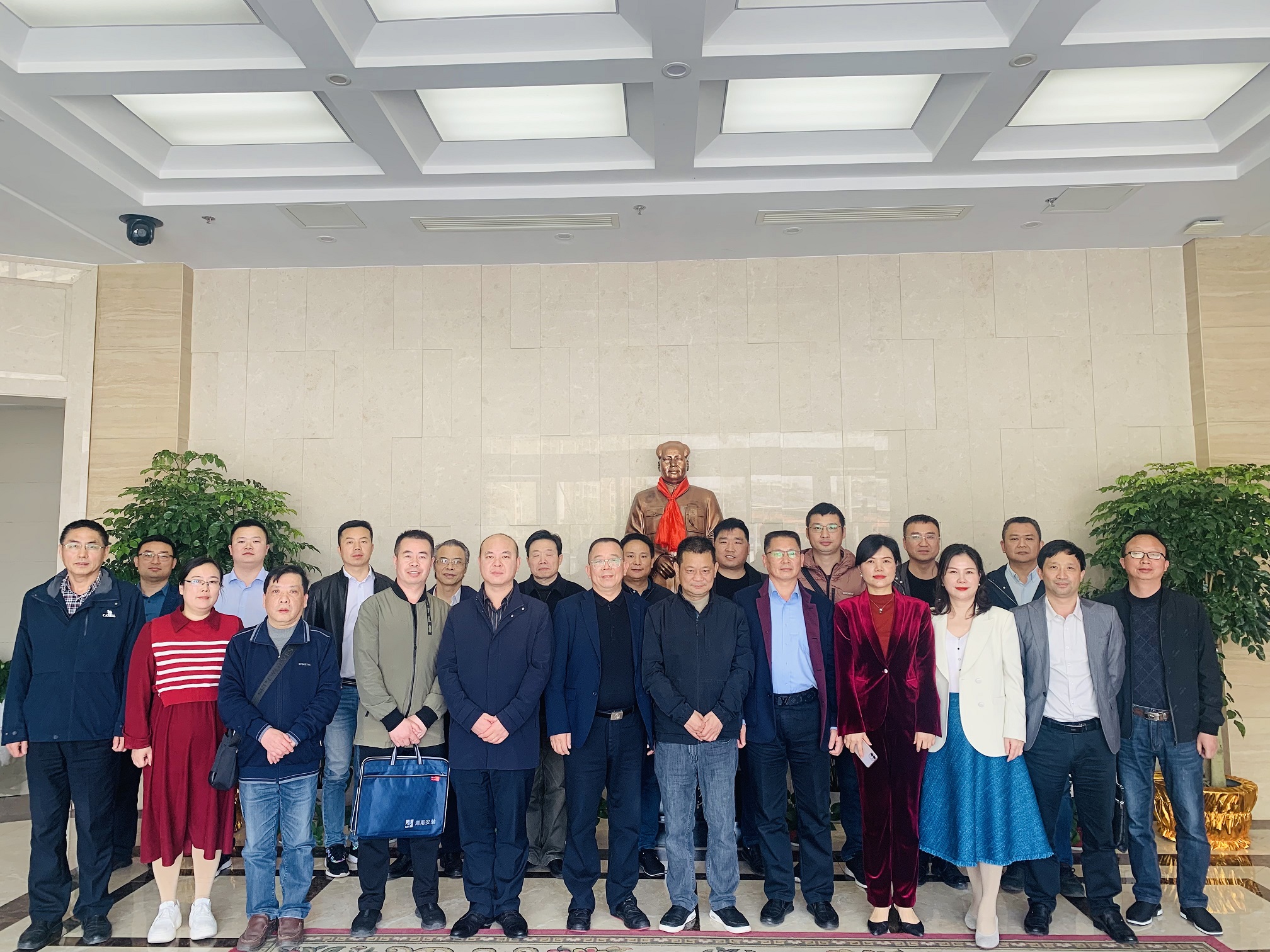 湖南省电力工程企业协会召开专家委员会第一次工作会议